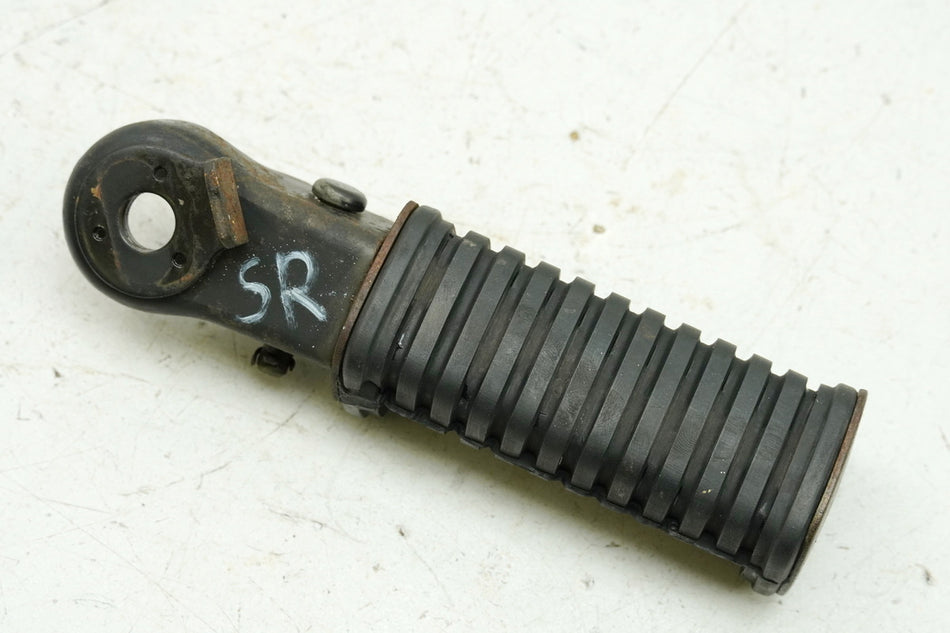 YAMAHA SR 250 3Y8 Reposapiés derecho pasajero Soporte Placa reposapiés Soporte reposapiés