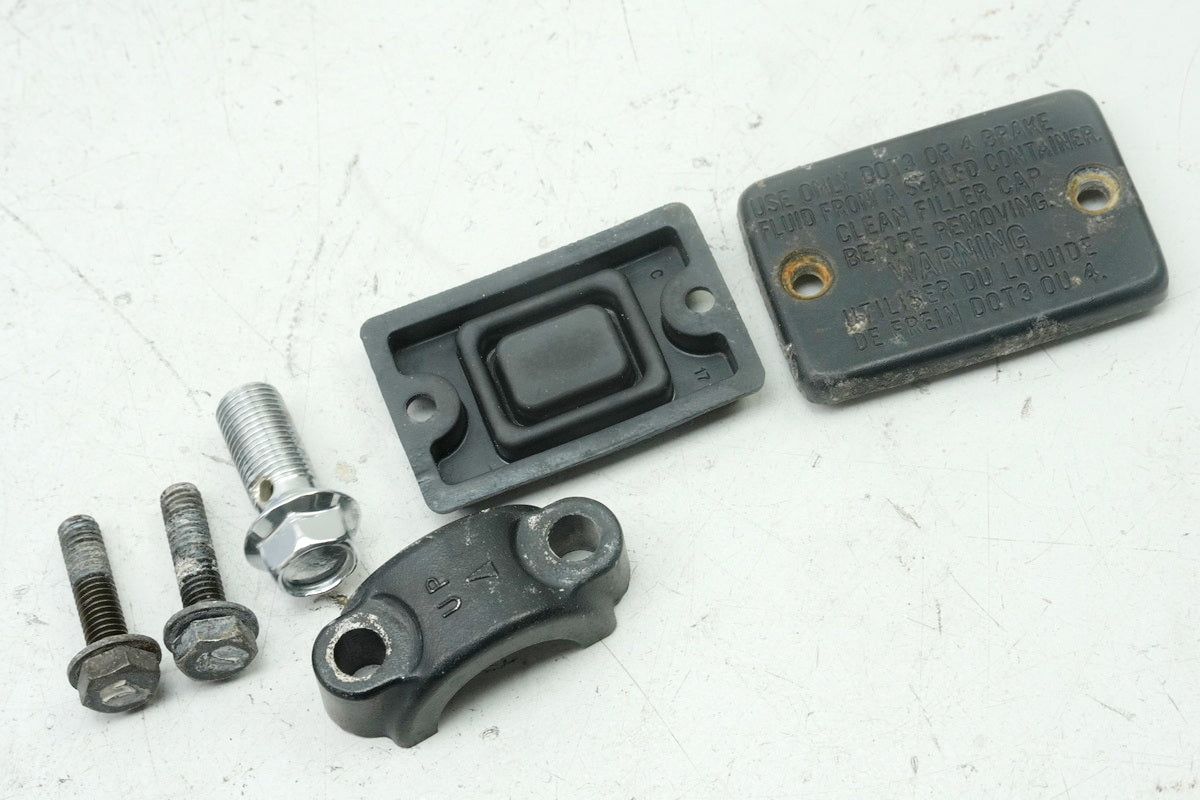 SUZUKI RG 125 NF12B GAMMA Lid Clamp Diaphragm for Front Brake Cylinder