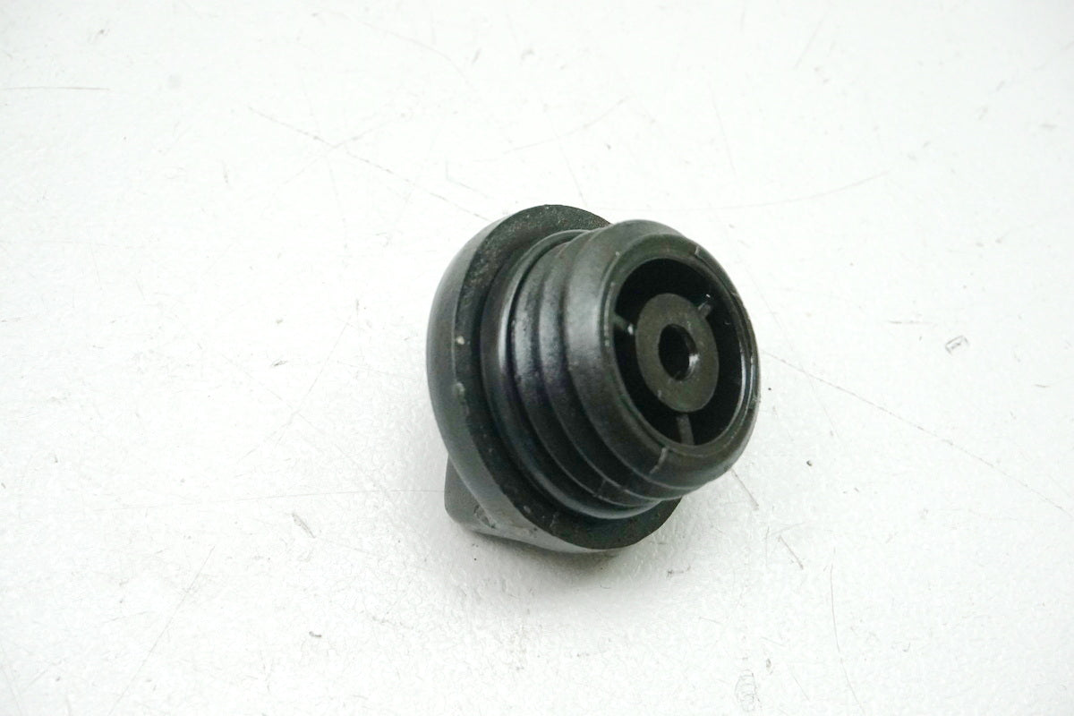 KTM 450 EXC Deckel Öleinfüllstutzen Cover Verschluß Schraube Motoröl