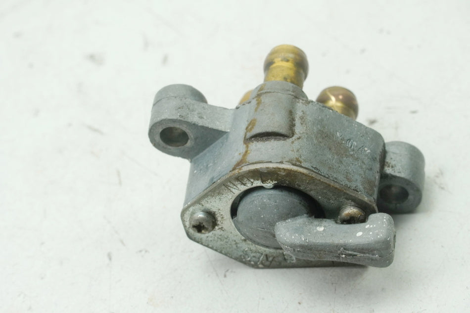SUZUKI RG 125 NF12B GAMMA Grifo de gasolina Grifo de combustible (para depósito de gasolina)