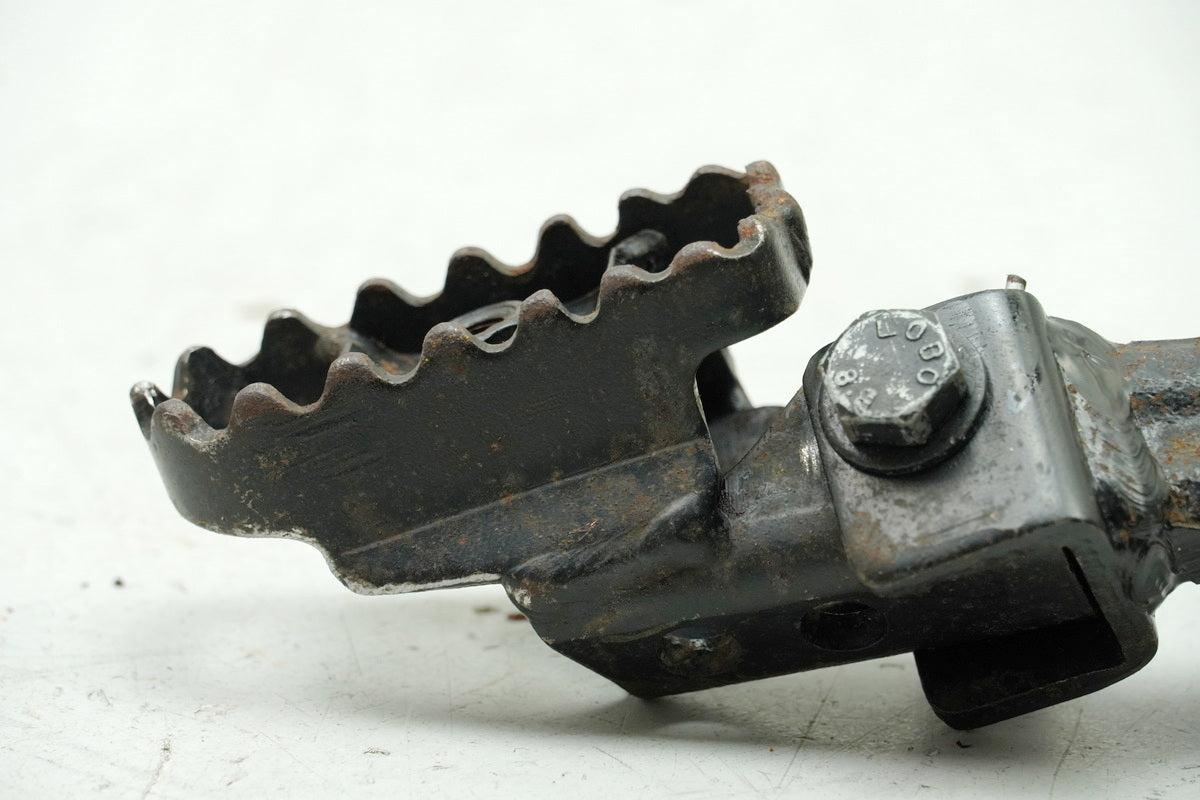 Aprilia Pegaso 650 GA (MX) Footrest Rider Right Bracket Footrest Plate Holder