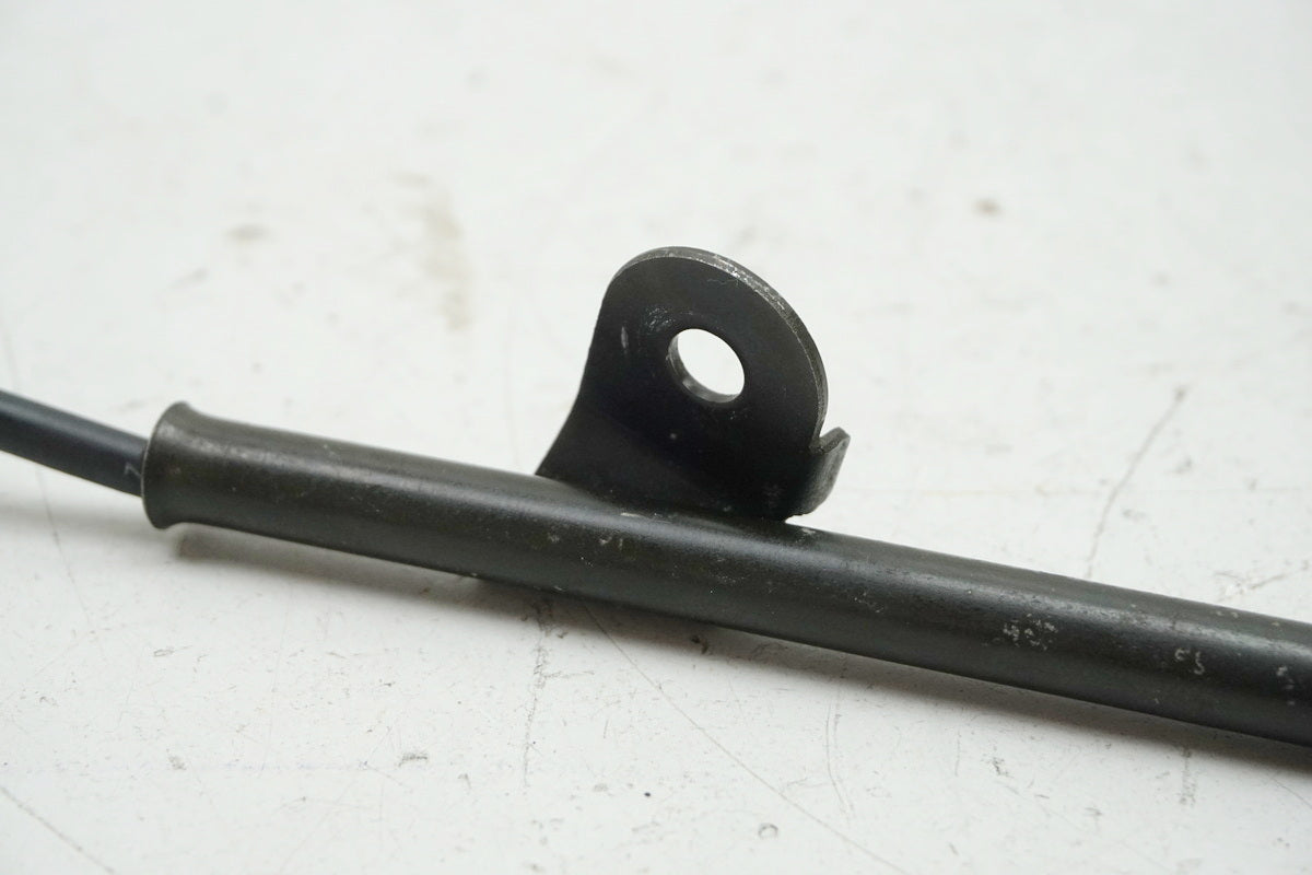 SUZUKI TU 125 XT Cerradura de asiento, mecanismo de apertura, cable