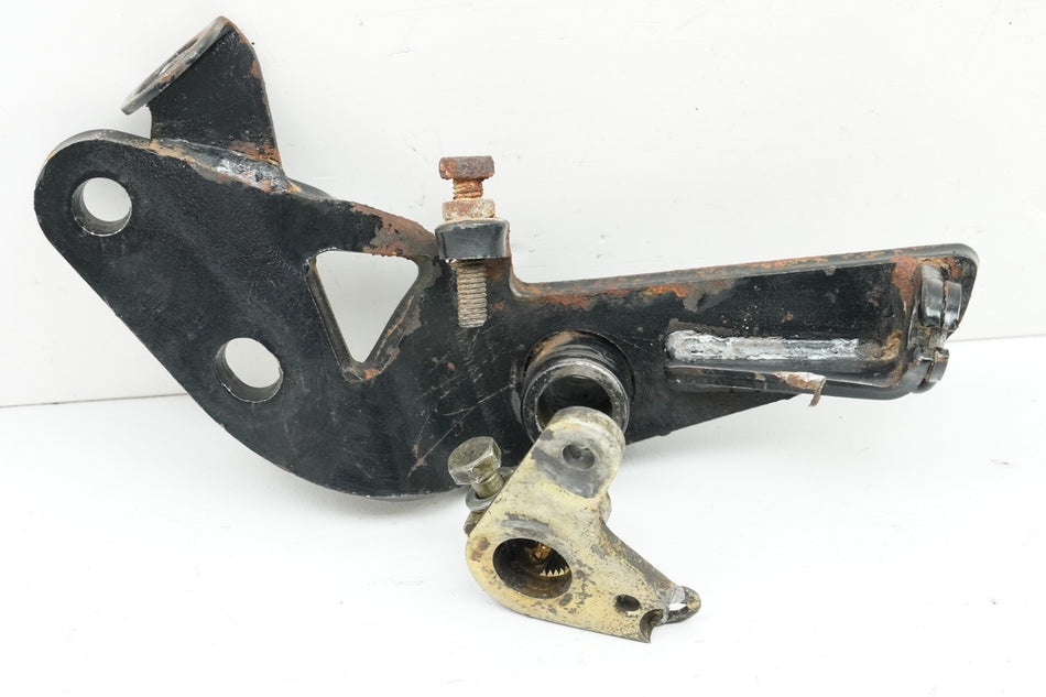 YAMAHA XV 125 VIRAGO 5AJ Soporte pedal de freno Eje placa de sujeción