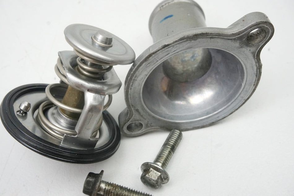 HONDA CB 650 FA RC75 Thermostat Thermostatgehäuse