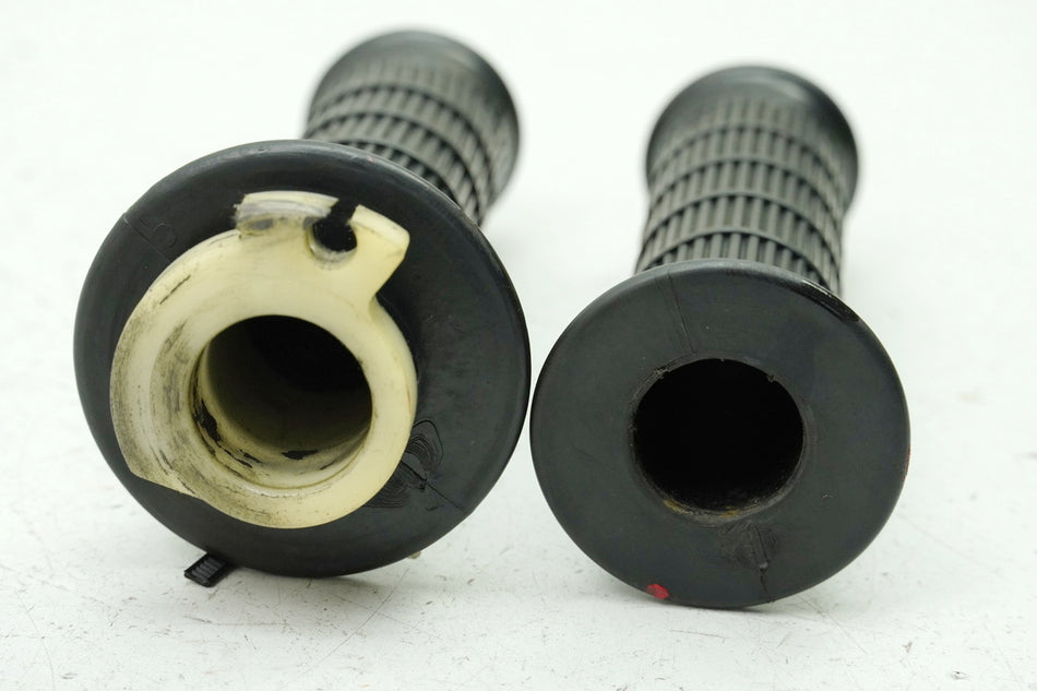 YAMAHA DS7 250 Acelerador Puño de Goma Empuñadura Puños de Manillar (para Cable de Acelerador del Manillar)