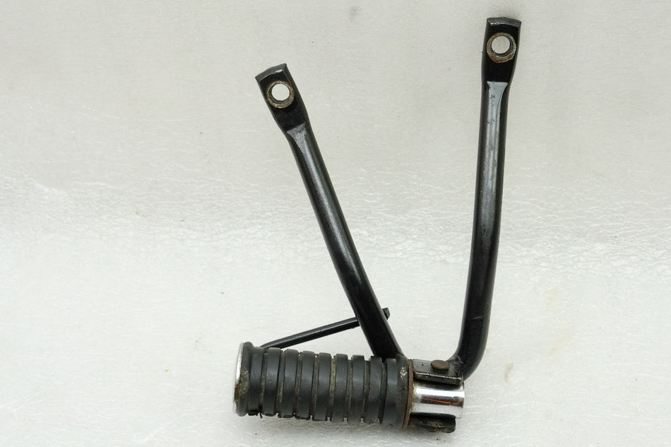 YAMAHA DT 125 R 4BL Reposapiés de pasajero derecho, soporte de reposapiés, bastidor en T