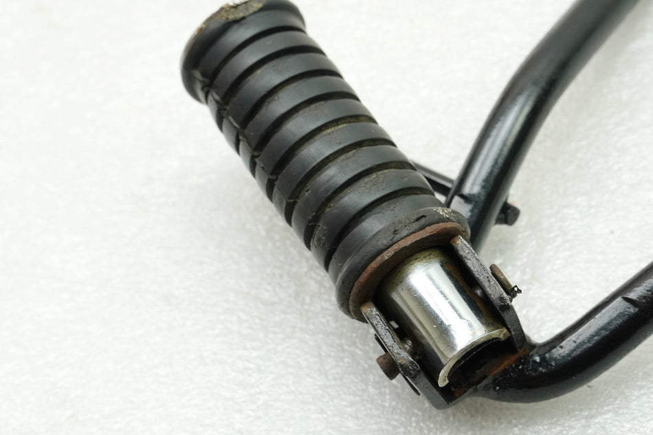 YAMAHA DT 125 R 4BL Reposapiés de pasajero derecho, soporte de reposapiés, bastidor en T