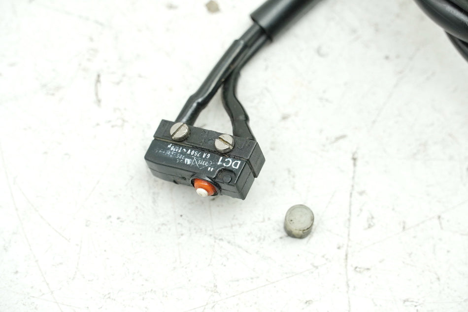 Aprilia Pegaso 650 GA (MX) Interruptor de luz de freno delantero (para bomba de freno)