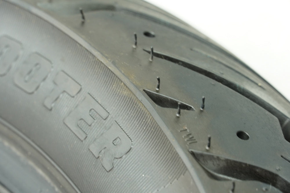 SUZUKI AN 400 WVAU BURGMAN Pirelli Angel Scooter Reifen 110/90 13 + 130/70 13