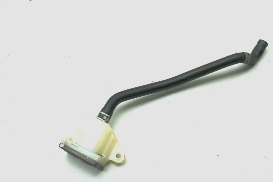 Depósito de líquido de frenos trasero SUZUKI GSX 750 AE INAZUMA