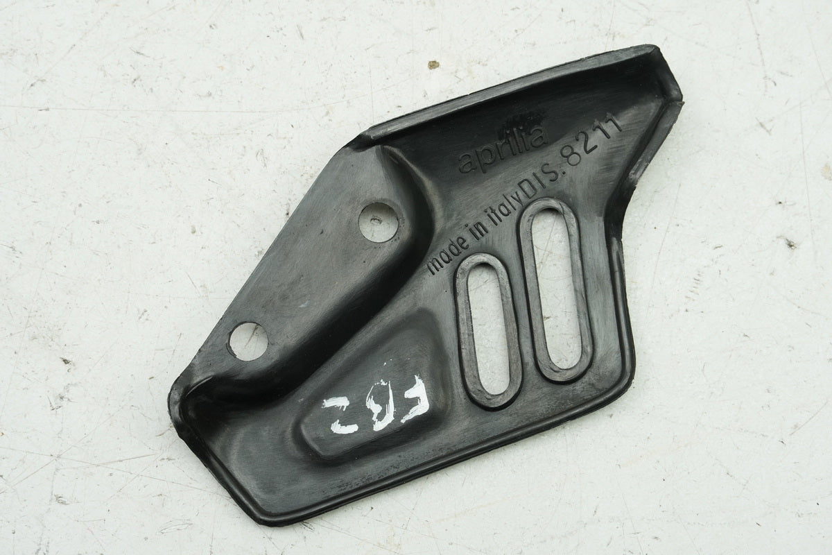 Aprilia Pegaso 650 GA (MX) Abdeckung Bremspumpe hinten Cover Blende Pumpendeckel