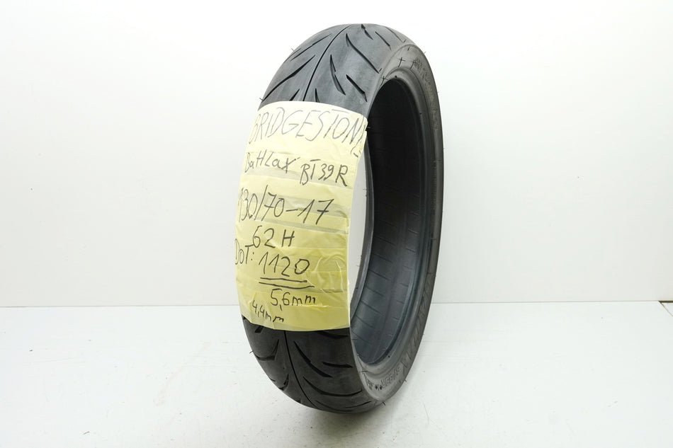 YAMAHA MT 125 A RE11 (RE29) Bridgestone Battlax BT39R 130/70 - 17 (62H) Neumático
