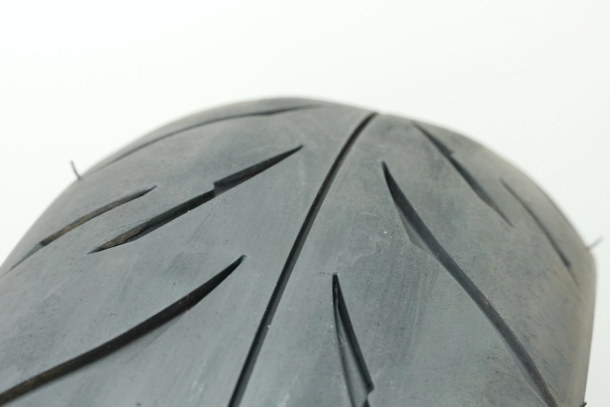 YAMAHA MT 125 A RE11 (RE29) Bridgestone Battlax BT39R 130/70 - 17 (62H) Neumático