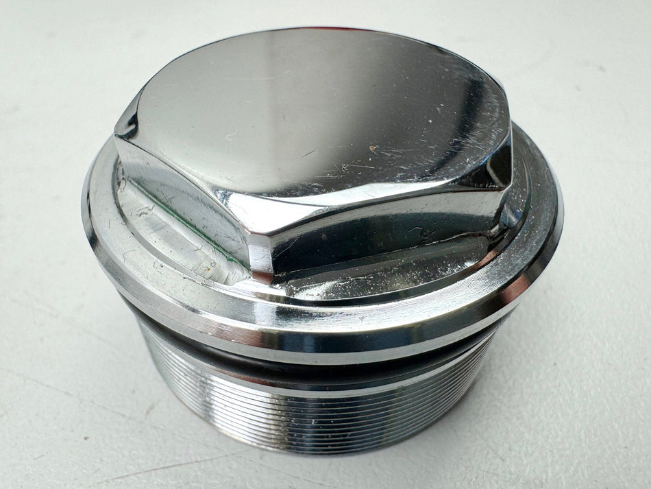 SUZUKI VLR 1800 T WVCT C 1800R Gabel Verschluß Schraube Stopfen Standrohr Kappe