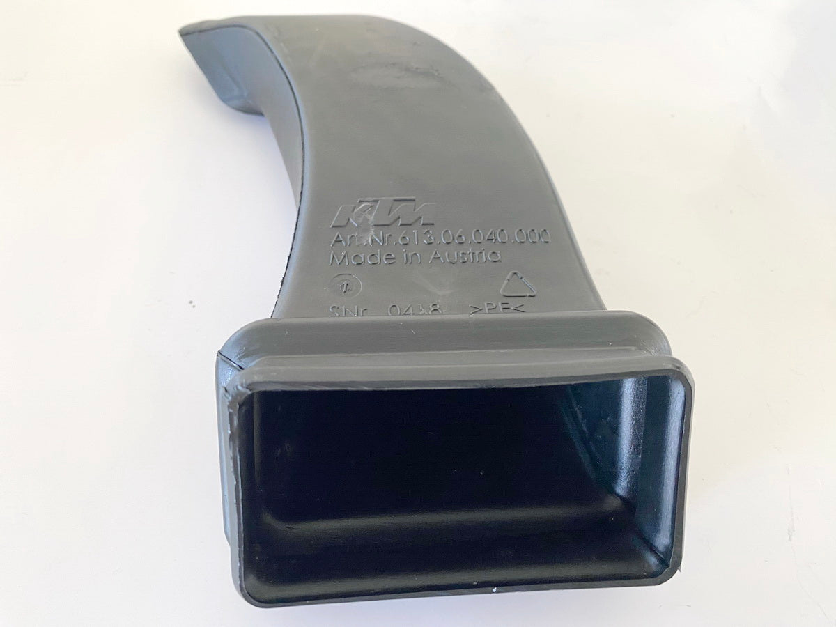 KTM 1290 SUPERDUKE R Ansaugkanal links Airbox Luftkanal Luftschacht Ram Air
