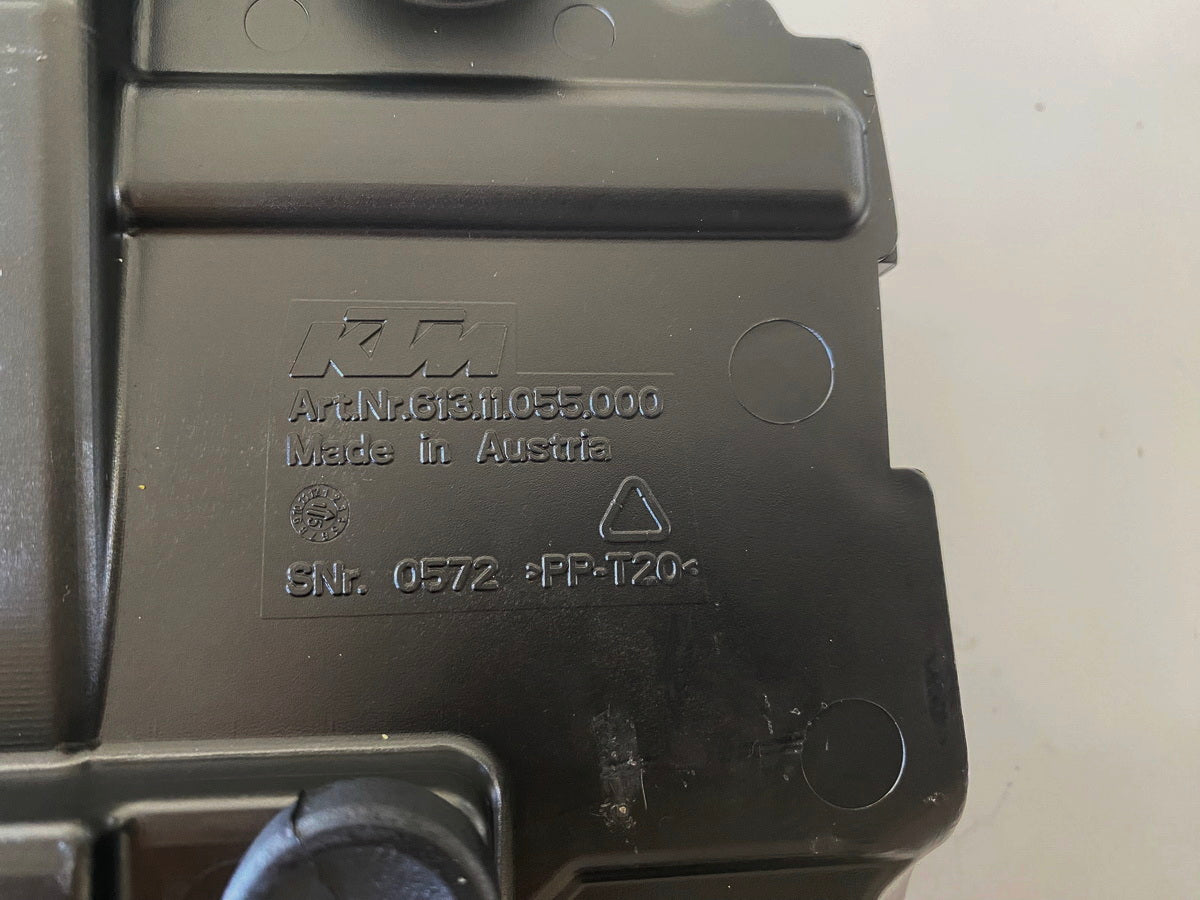 KTM 1290 SUPERDUKE R Halterung ECU Abdeckung Batterie Cover Deckel Blende
