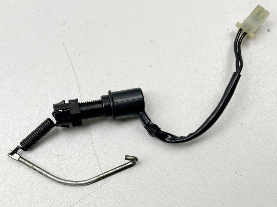 YAMAHA FZX 750 2MU (2JE) Interruptor de luz de freno trasero (para bomba de freno)