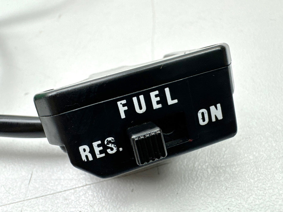 YAMAHA FZX 750 2MU (2JE) Reserve fuel switch (on handlebar switch)