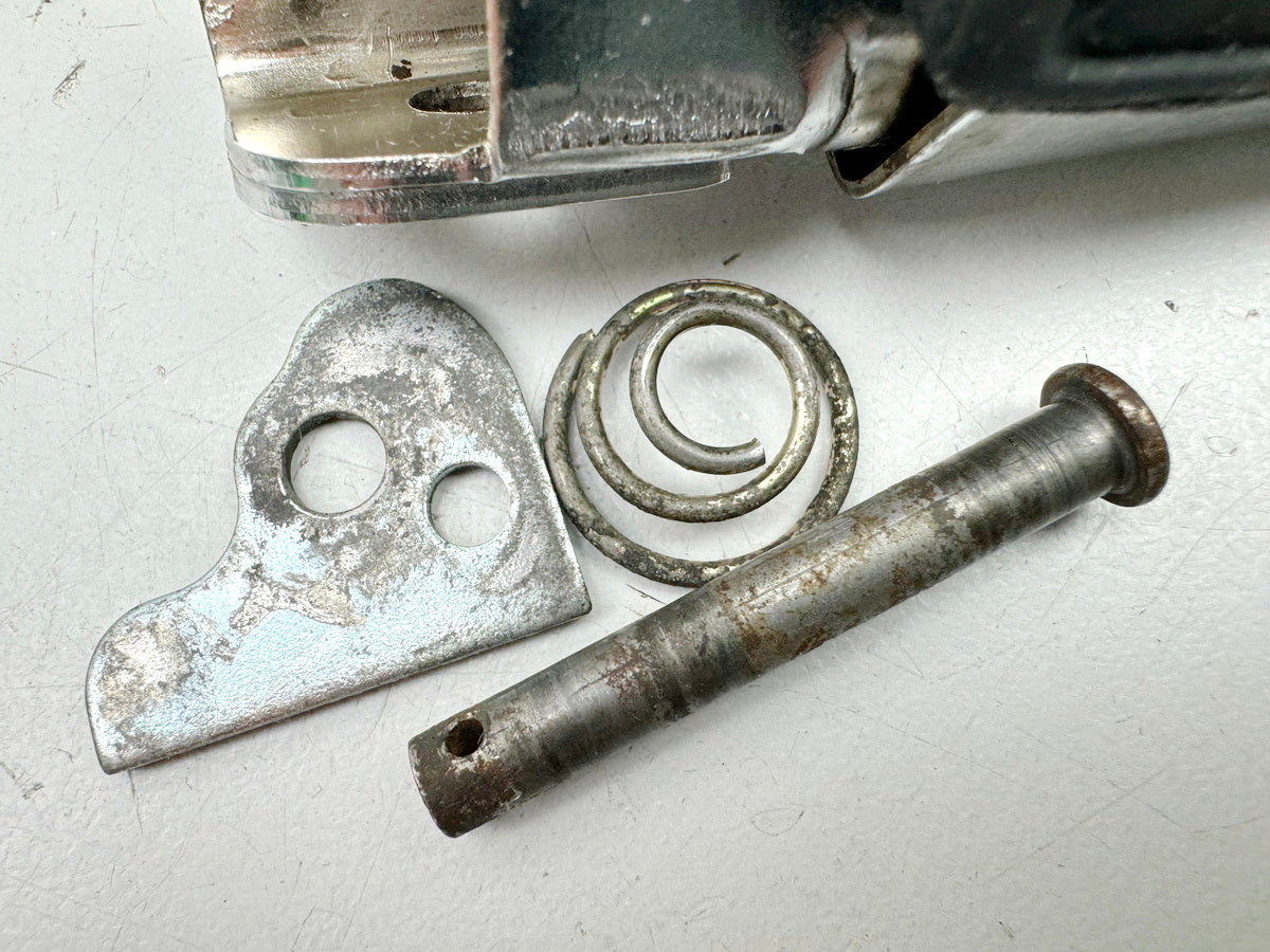 YAMAHA FZX 750 2MU (2JE) Rear Right Passenger Footrest