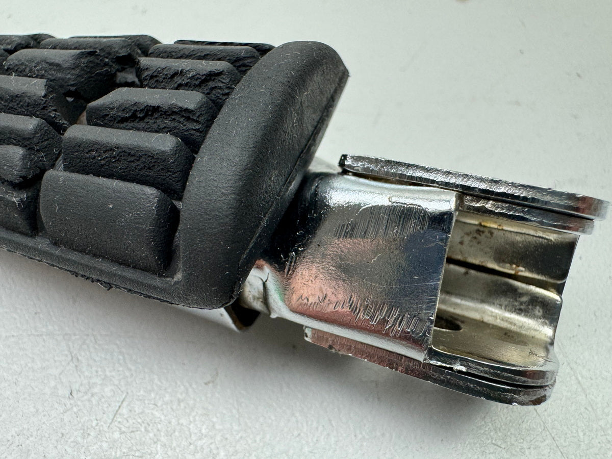 YAMAHA FZX 750 2MU (2JE) Rear left passenger footrest