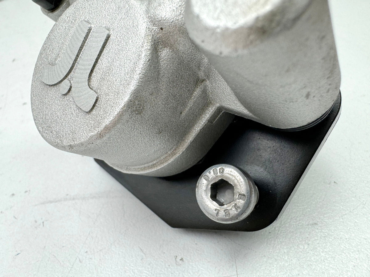 APRILIA RS 125 XA GP Replica Bremssattel hinten Bremszange Bremskolben Klötze