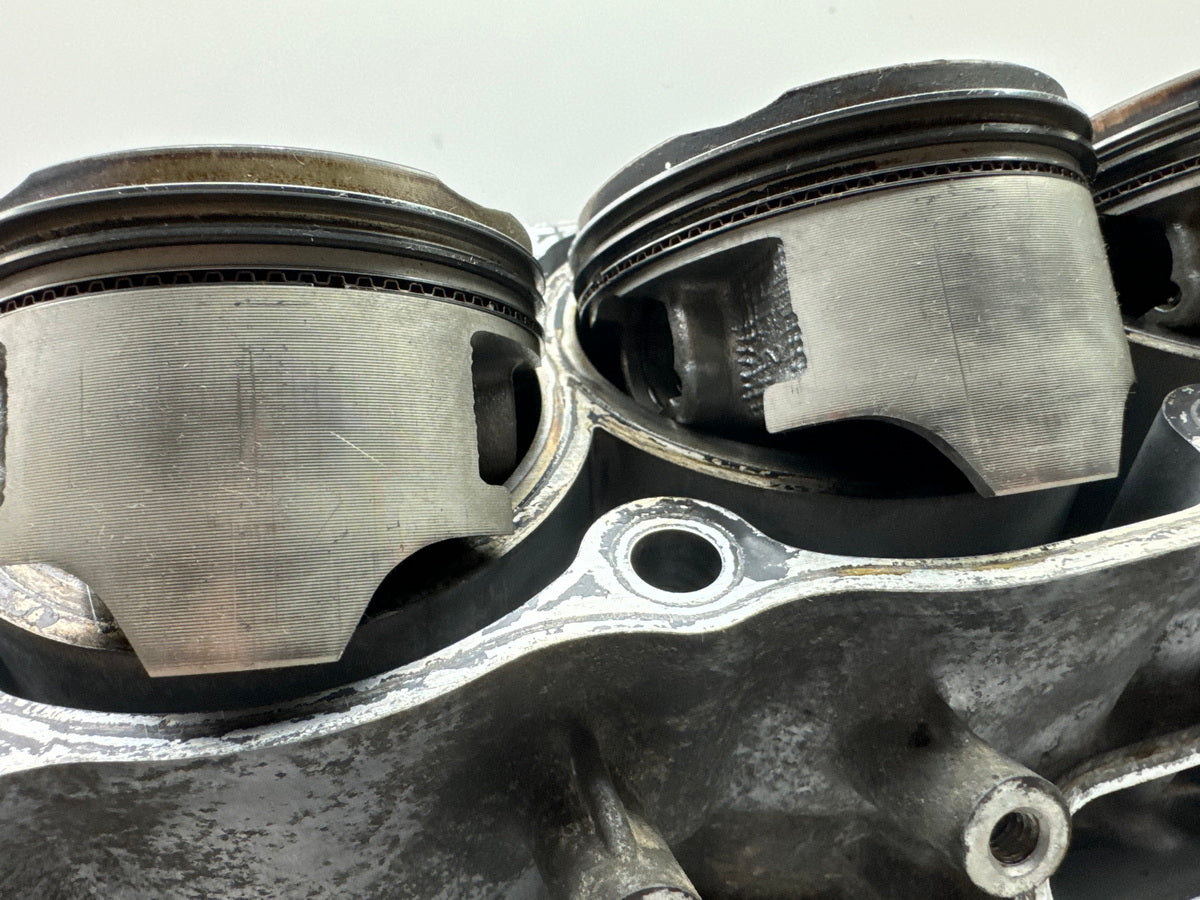 Honda CBR900 SC28 Motorgehäuse Motorblock Kurbelgehäuse Kolben Motor 92-93