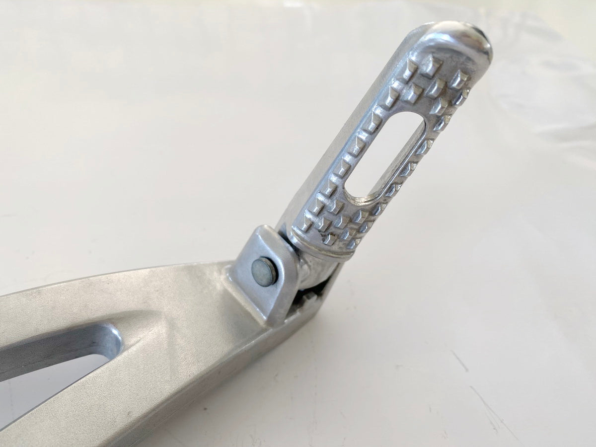 HONDA CBR 600 RR PC40 Fußrastenanlage Sozius rechts Halter Fußraste Träger 07-13