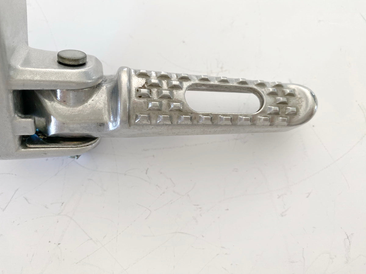 HONDA CBR 600 RR PC40 Fußrastenanlage Sozius rechts Halter Fußraste Träger 07-13