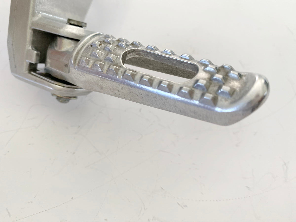 HONDA CBR 600 RR PC40 Fußrastenanlage Sozius rechts Halter Fußraste Träger 07-13
