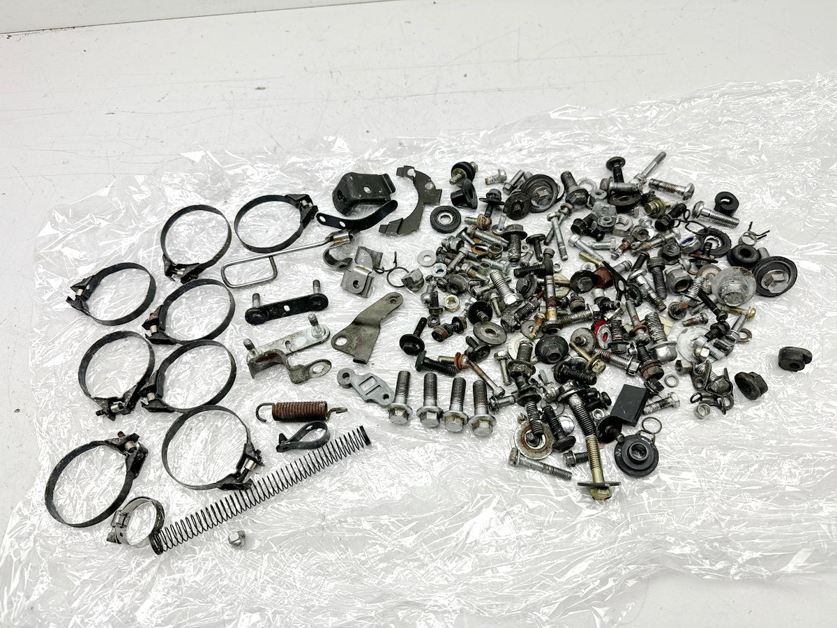 YAMAHA FZX 750 2MU (2JE) Screws Nuts Brackets Small Parts (for Frame Fairing)