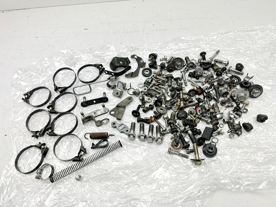YAMAHA FZX 750 2MU (2JE) Screws Nuts Brackets Small Parts (for Frame Fairing)