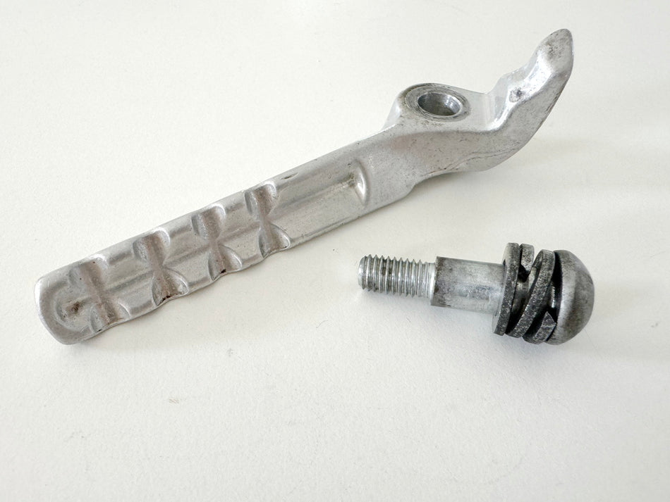 YAMAHA TT 600 E 4GV (4LW) Fußraste hinten links original Sozius Beifahrer
