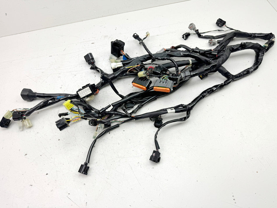 SUZUKI VLR1800 T WVCT C 1800 R Mazo de cables principal Instalación eléctrica Arnés de cables