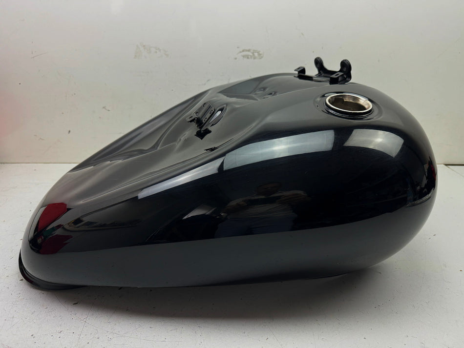 SUZUKI VLR 1800 T WVCT C 1800 R Tank Benzintank Kraftstofftank schwarz Fuel