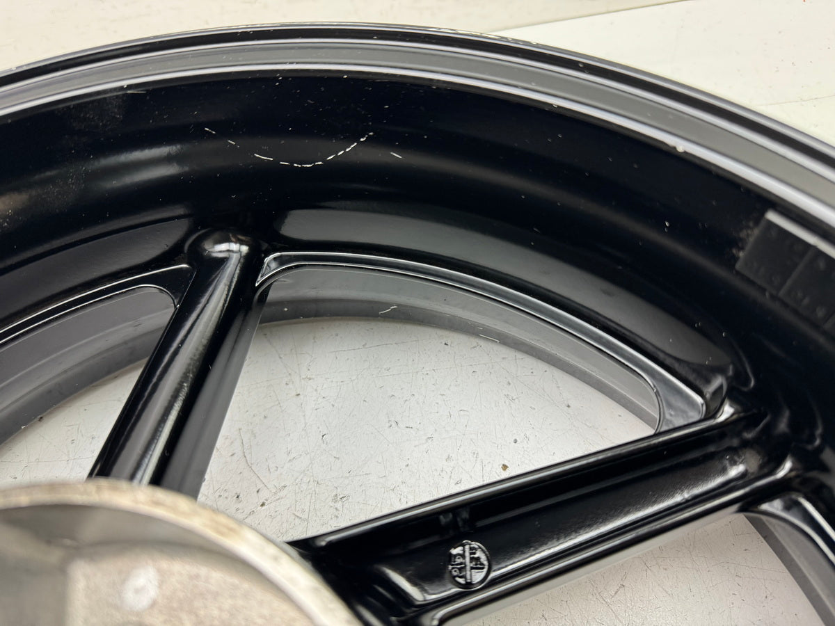 Honda CBR 900 SC28 Felge hinten Hinterrad J 17 x MT 5.50 schwarz original 92-93