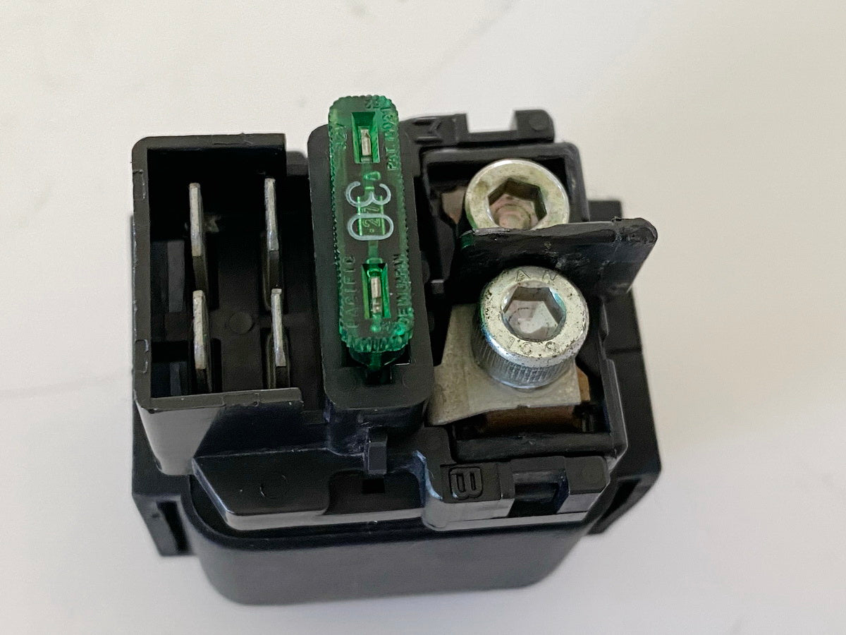 HONDA CBR 600 RR PC40 Relé de arranque Relé Arrancador Solenoide 07-13