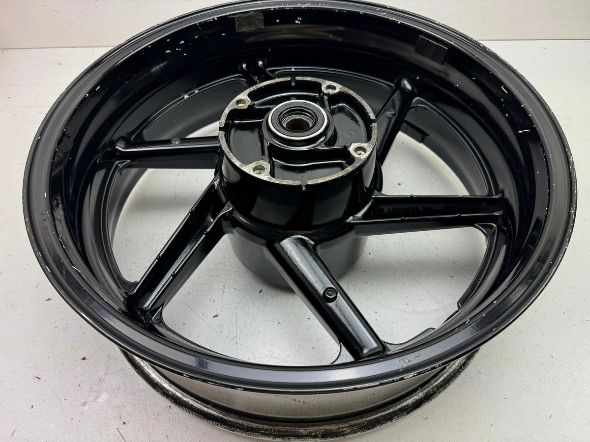 Honda CBR 900 SC28 Felge hinten Hinterrad J 17 x MT 5.50 schwarz original 92-93