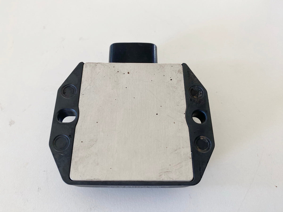 KTM 1290 SUPERDUKE R Laderegler Regler original Gleichrichter Spannungsregler