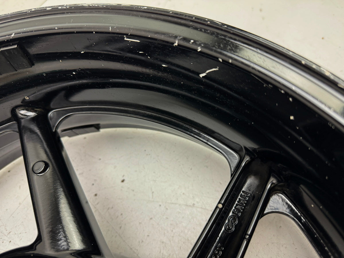 Honda CBR 900 SC28 Felge hinten Hinterrad J 17 x MT 5.50 schwarz original 92-93