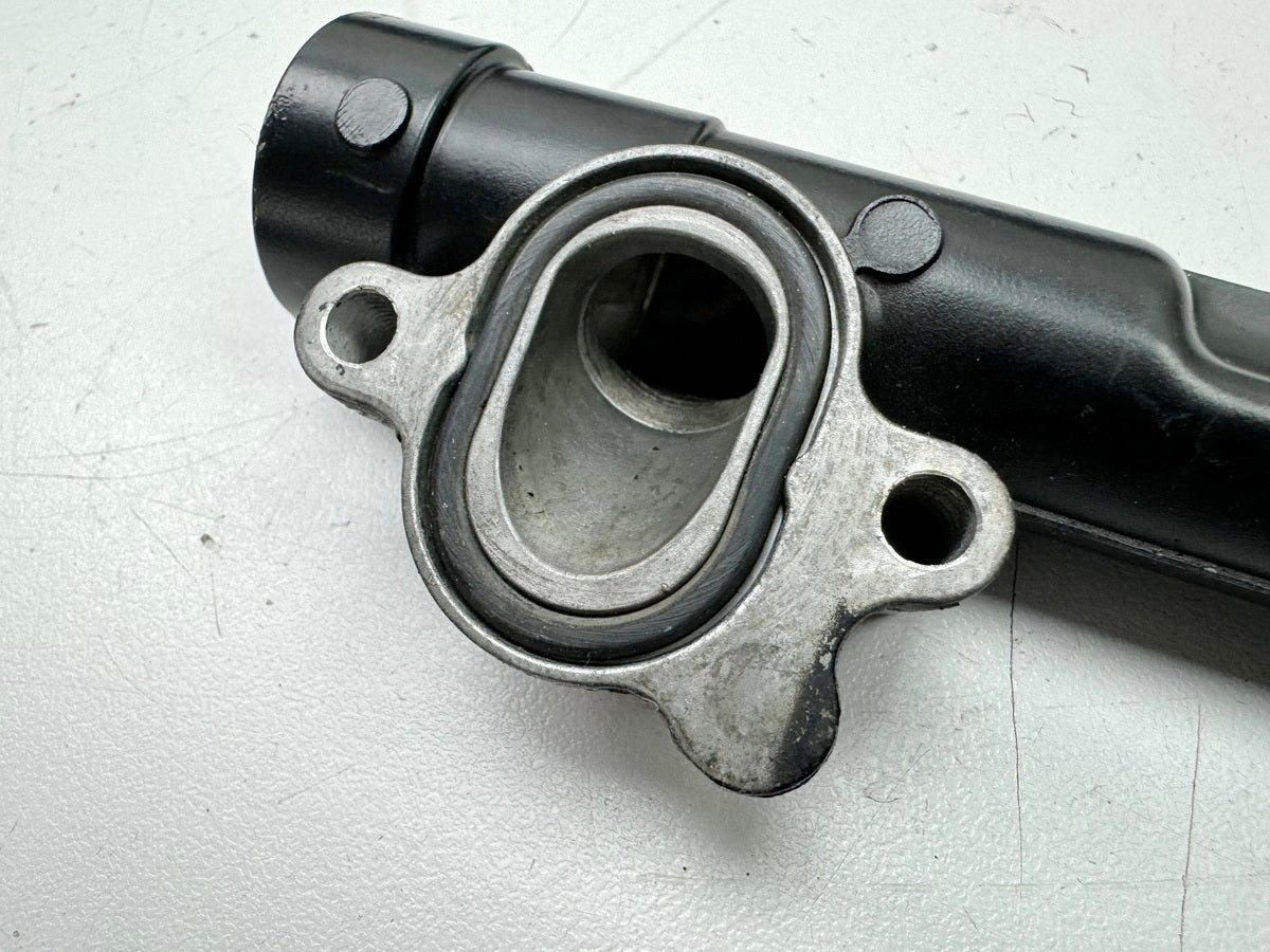 YAMAHA FZX 750 2MU (2JE) Leitung Rohr Stutzen Kühlmittel Kühlerrohr (Zylinder)
