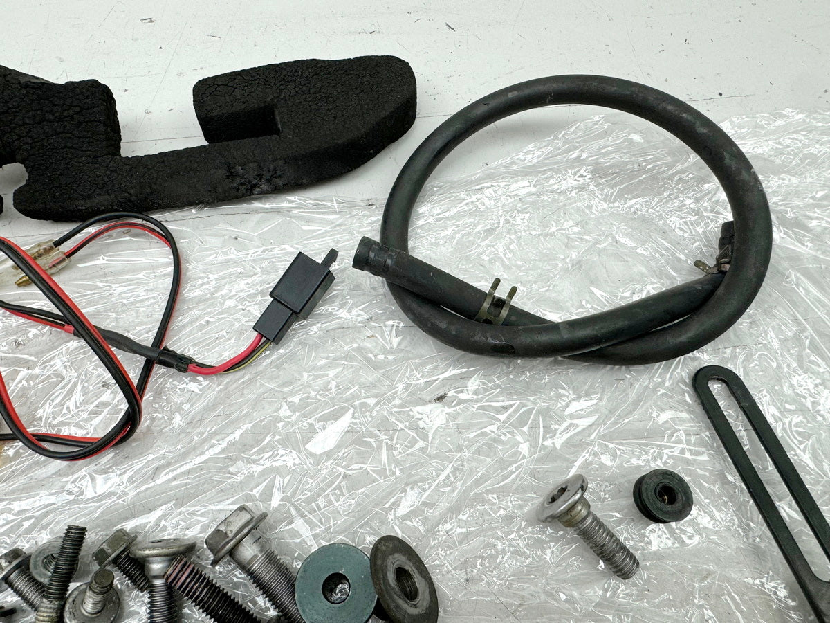 KAWASAKI ZX10R ZXT00D Schrauben Muttern Halter Kleinteile für Rahmen 06-07