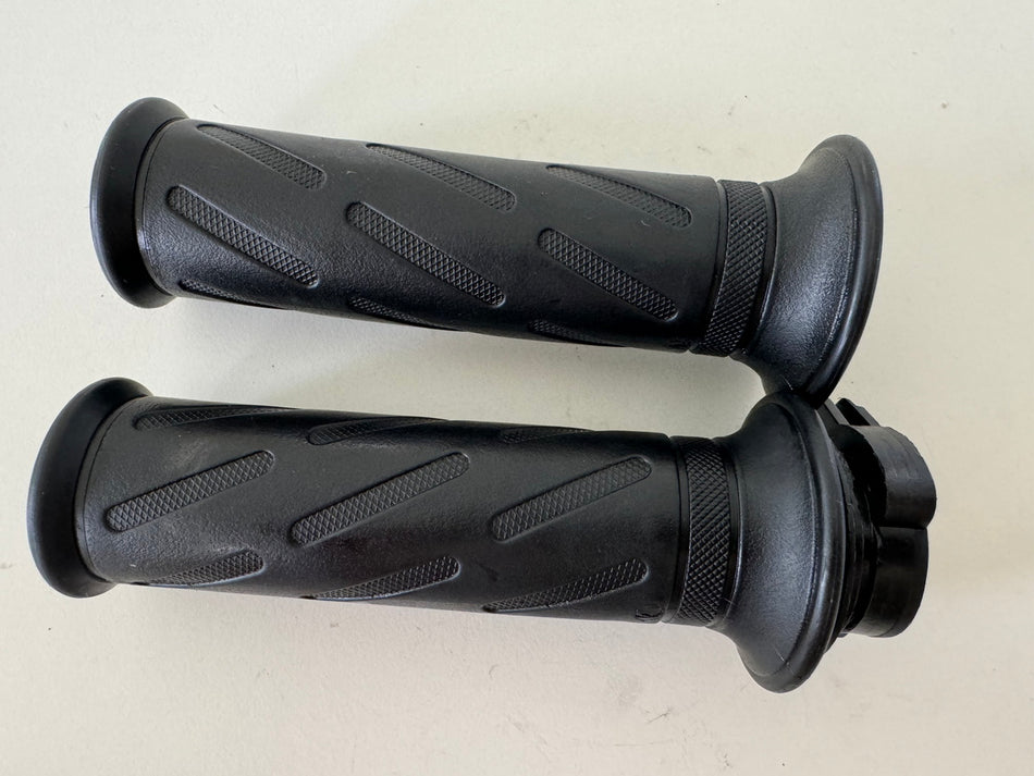 YAMAHA TT 600 E 4GV (4LW) Gasgriff Griff Griffgummis Lenkergriffe