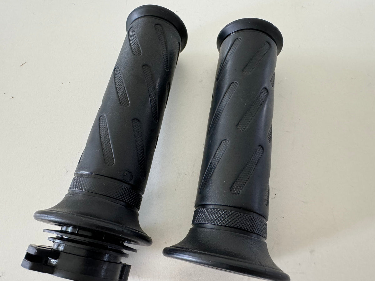 YAMAHA TT 600 E 4GV (4LW) Throttle Grip Handle Grips Handlebar Grips