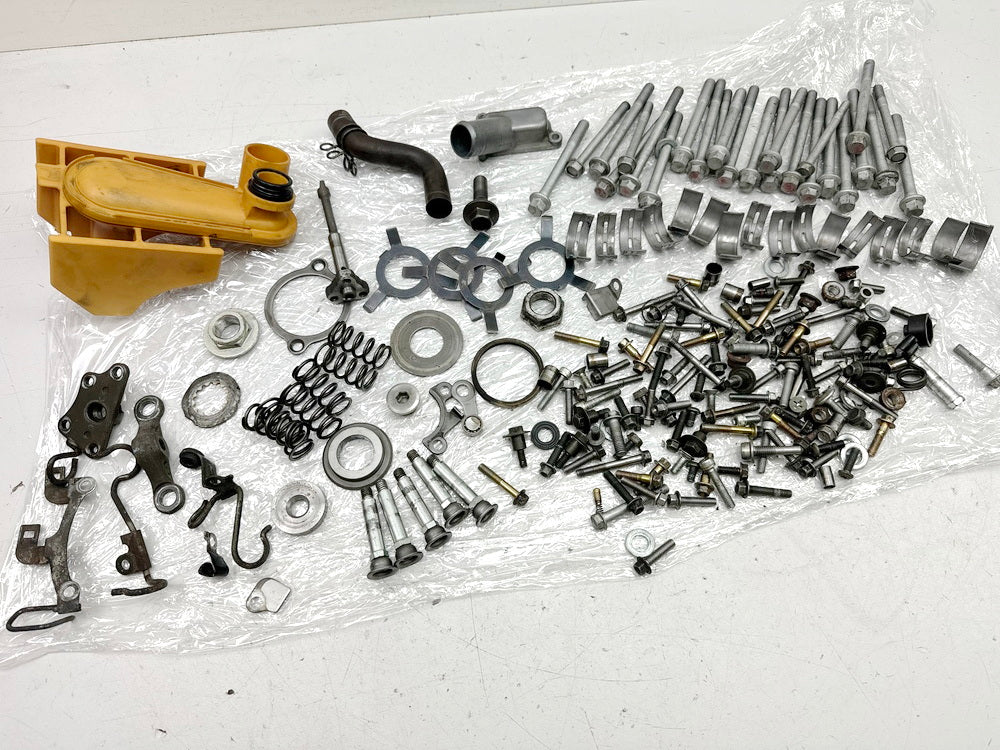 KAWASAKI ZX10R ZXT00D Schrauben Muttern Halter Kleinteile für Motor 06-07