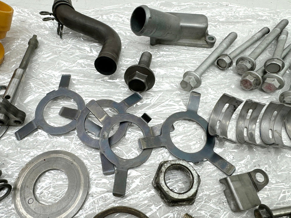 KAWASAKI ZX10R ZXT00D Schrauben Muttern Halter Kleinteile für Motor 06-07