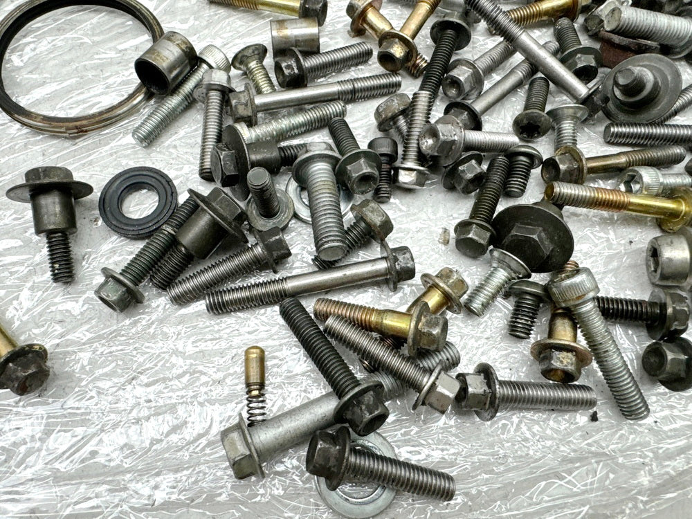 KAWASAKI ZX10R ZXT00D Schrauben Muttern Halter Kleinteile für Motor 06-07
