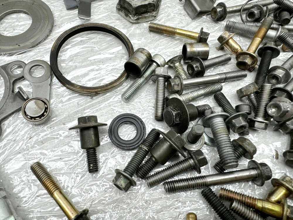 KAWASAKI ZX10R ZXT00D Schrauben Muttern Halter Kleinteile für Motor 06-07