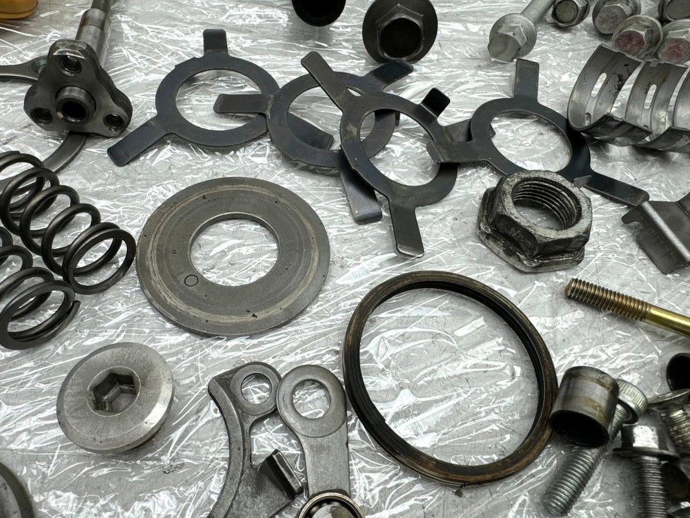 KAWASAKI ZX10R ZXT00D Schrauben Muttern Halter Kleinteile für Motor 06-07