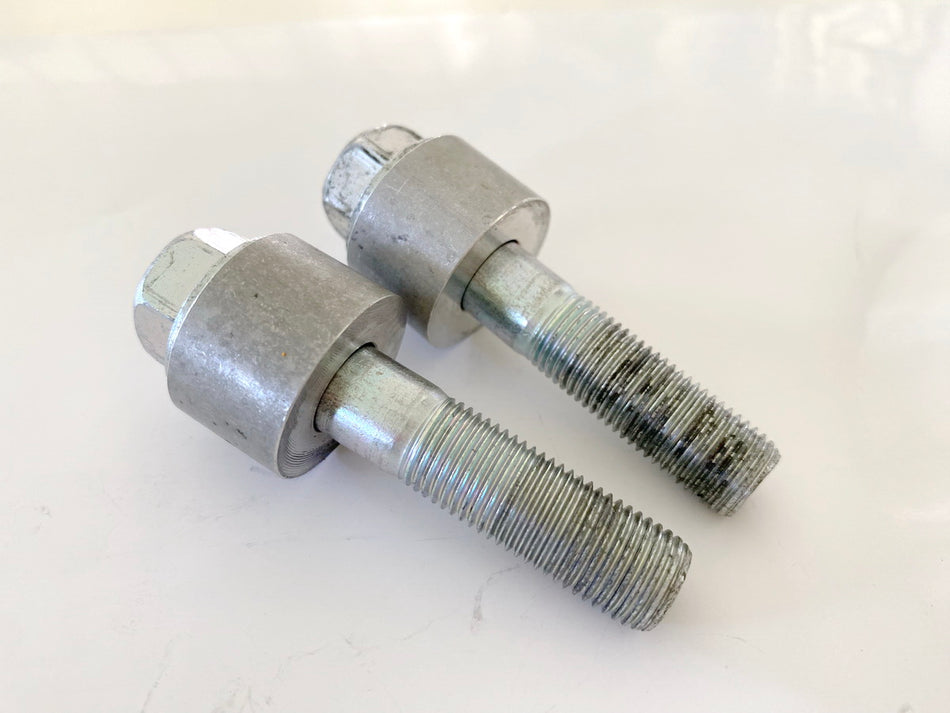 HONDA CBR 600 RR PC40 Eje Motor Soporte Motor Tornillo Tuerca Distancia 07-