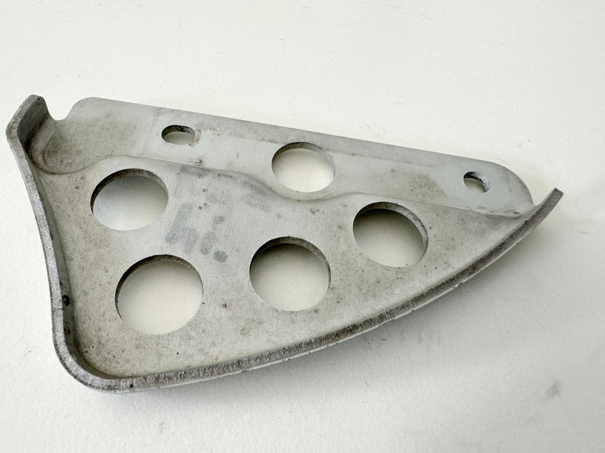 YAMAHA TT 600 E 4GV (4LW) Rear Brake Caliper Cover Trim Panel